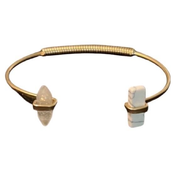 Free People Gold Plated White Howlite & Crystal Point Stone Open Bracelet - Picture 2 of 5